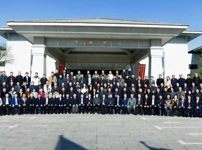 長期主義 踏浪而行丨云門酒業(yè)共筑黃淮核心產(chǎn)區(qū)高質(zhì)量發(fā)展新未來